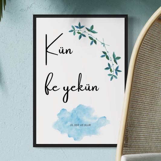KÜN FE YEKÜN Poster mit blauen Akzenten