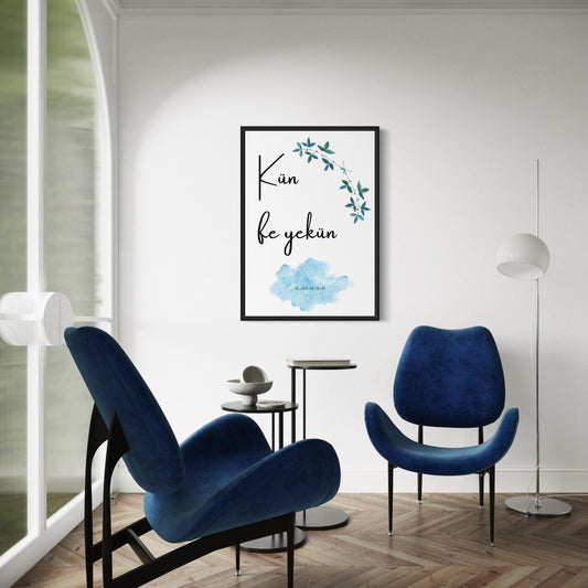 KÜN FE YEKÜN Poster mit blauen Akzenten
